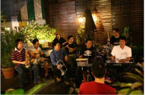 Wawee Coffee, Aree1 near BTS Aree Every Sat-Sun 5.30-8.00pm