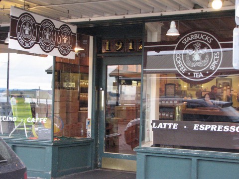 Starbucks Pike Place หน้าร้าน